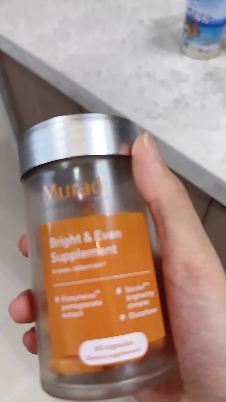 Viên uống chống nắng Murad Bright & Even 60 viên - Hỗ trợ bảo vệ da, làm sáng và trẻ hóa làn da từ quả lựu đỏ Mỹ
