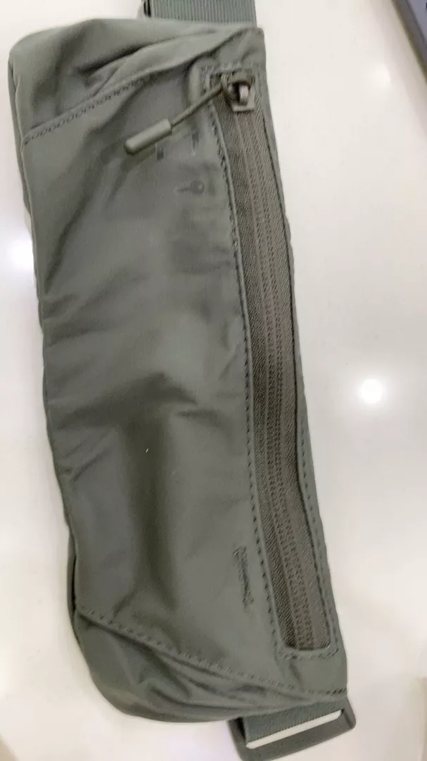 Đai đeo hông chạy bộ đựng điện thoại Decathlon Kalenji 8669125 - Chất liệu cao cấp, điều chỉnh phù hợp, tiện lợi cho người chạy bộ
