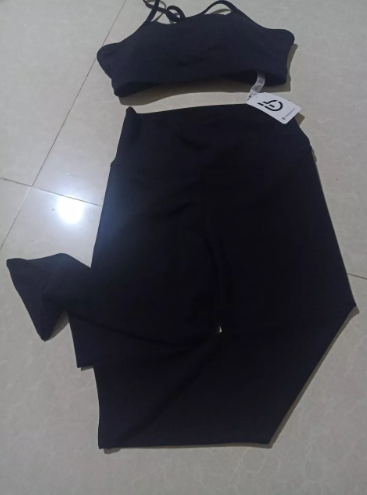 Set đồ tập gym Hibi Sports H144 - Áo bra có mút ngực + Quần lửng lưng cao, Chất liệu co giãn, Thể thao, Yoga, Gym, Đen, Đỏ