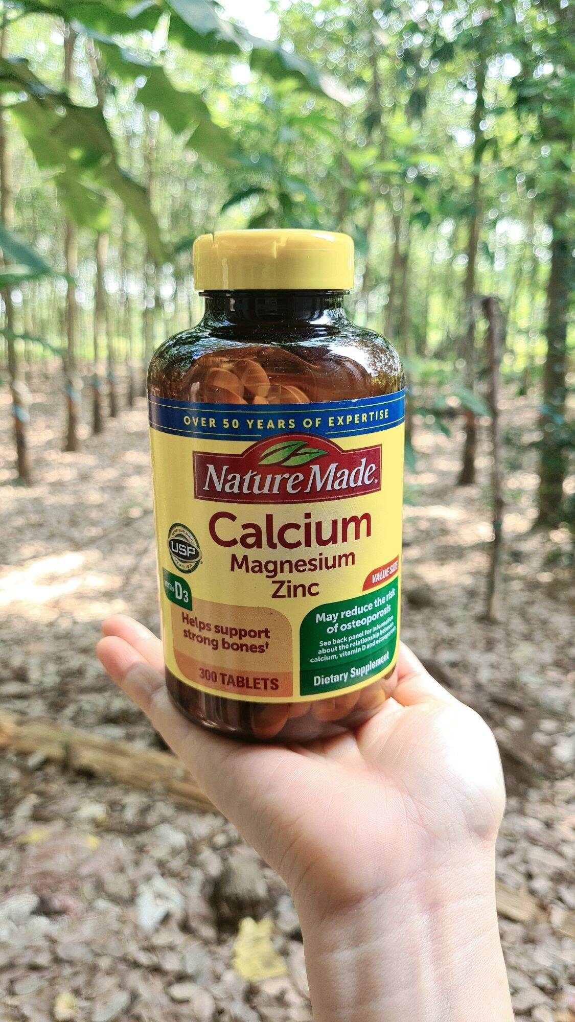 Viên uống Nature Made Calcium Magnesium Zinc With Vitamin D3 - Bổ sung Canxi, Magiê, Kẽm, Vitamin D3 300 viên cho sức khỏe xương khớp