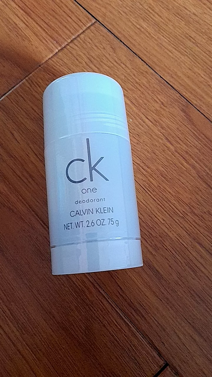 Lăn khử mùi nam calvin klein one men 75g