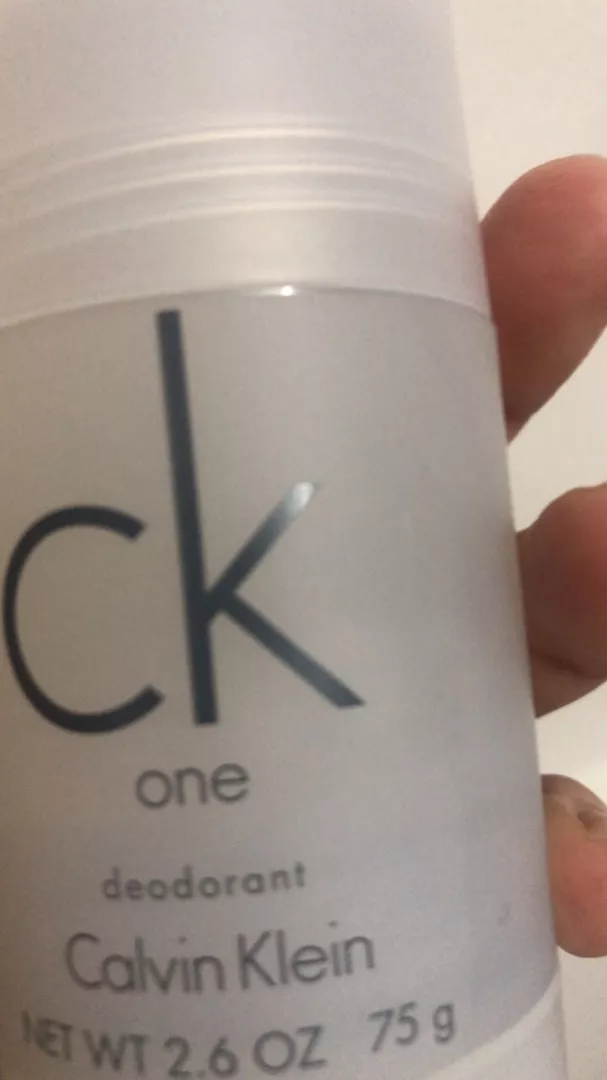 Lăn khử mùi nam calvin klein one men 75g