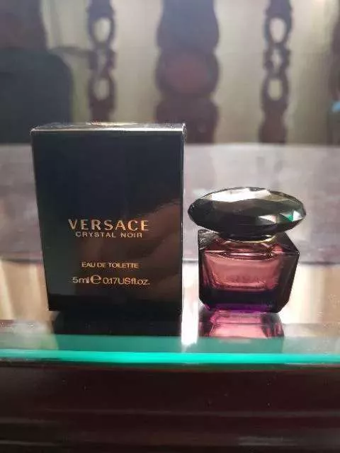 Nước hoa nữ Versace Crystal Noir 3 tầng hương 5ml