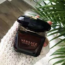 Nước hoa nữ Versace Crystal Noir 3 tầng hương 5ml