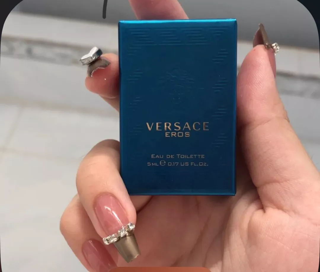 Nước Hoa Nam Versace Eros Mini 5ml EDT - Hương Thơm Mạnh Mẽ, Đầy Cuốn Hút Từ Thần Thoại Hy Lạp
