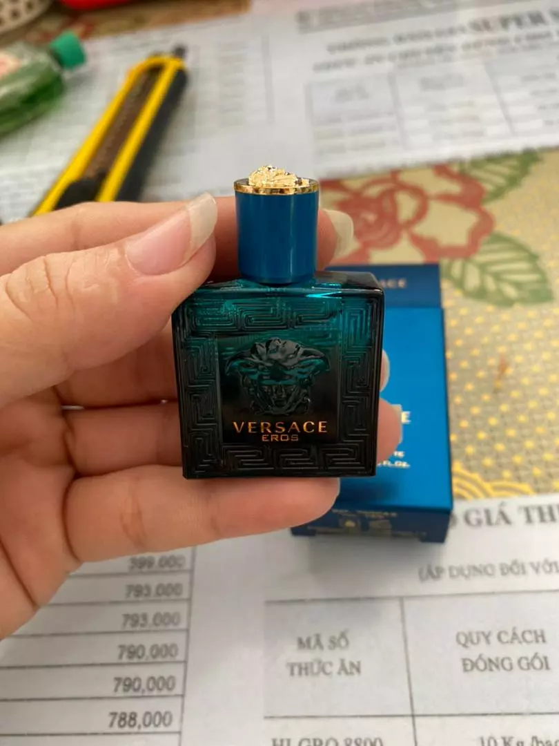 Nước Hoa Nam Versace Eros Mini 5ml EDT - Hương Thơm Mạnh Mẽ, Đầy Cuốn Hút Từ Thần Thoại Hy Lạp