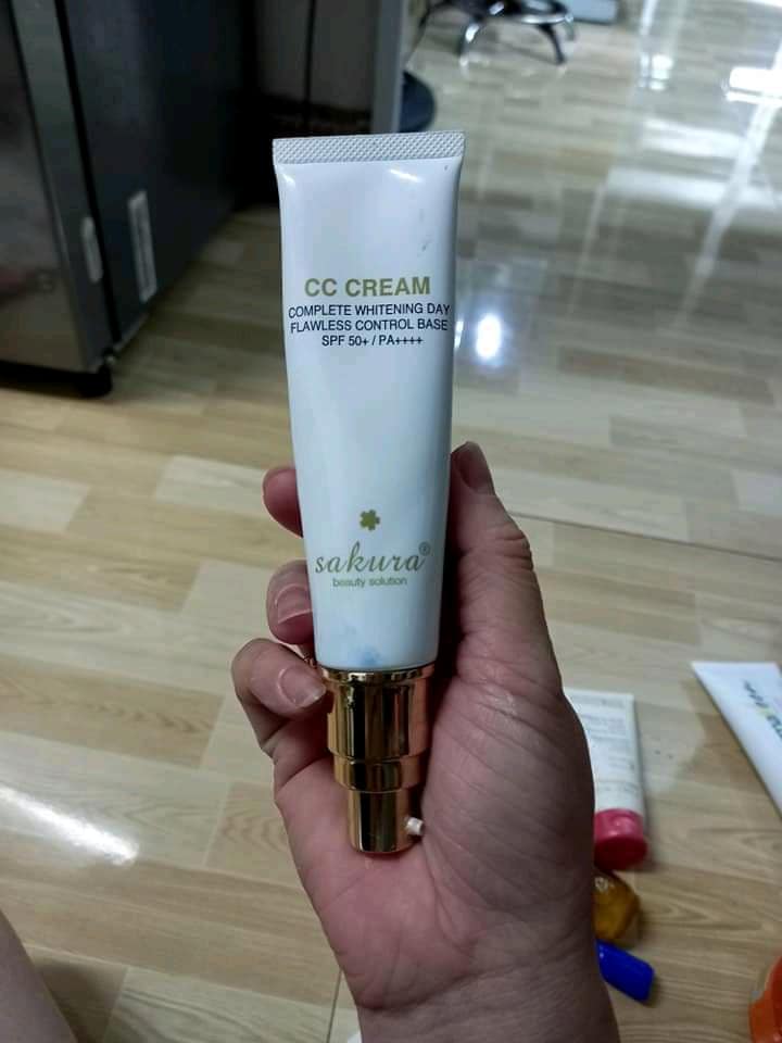 Kem Nền Sakura CC Cream Flawless Control Base Nhật Bản - Kem Trang Điểm Chống Nắng SPF50/PA++++, Che Khuyết Điểm Hoàn Hảo, Lớp Nền Tự Nhiên