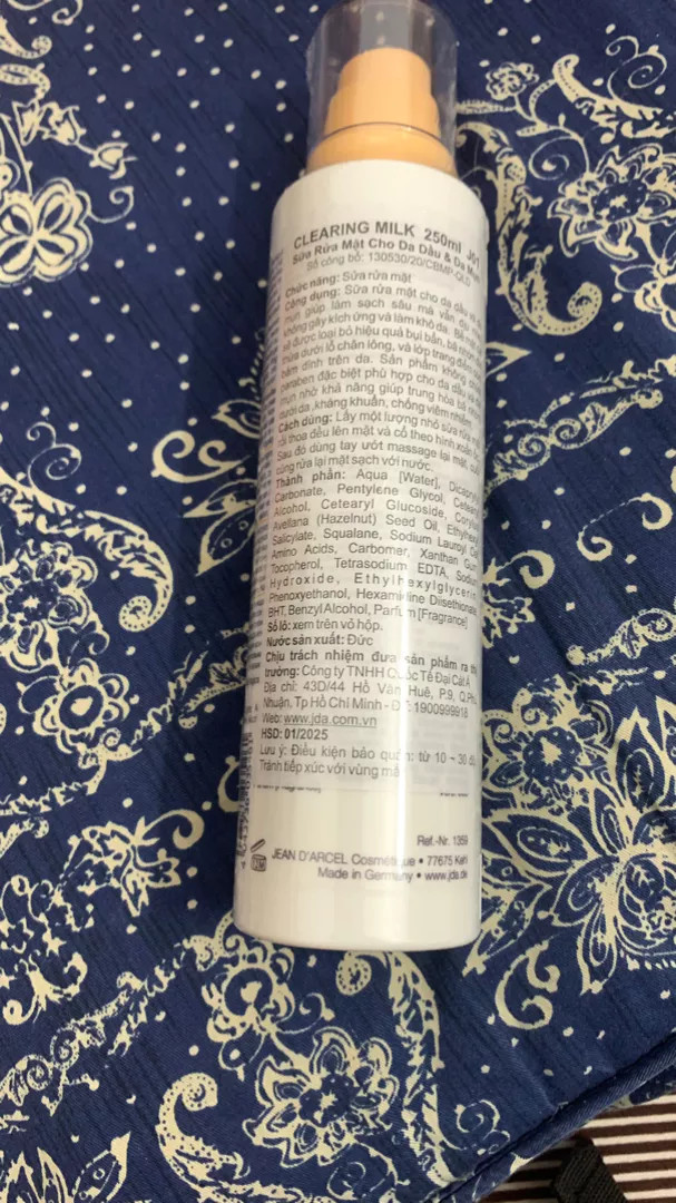 Sữa Rửa Mặt Jean D'Arcel Clearing Milk 250ml - Giải Pháp Duy Trì Da Dầu, Ngăn Ngừa Mụn, Làm Sạch Sâu, Phù Hợp Với Da Nhạy Cảm
