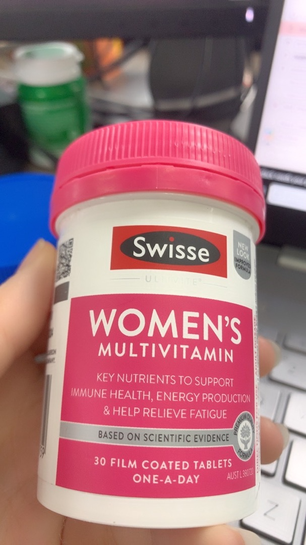 Vitamin cho phụ nữ trên 50 tuổi Swisse Women's Ultivite 50+ - Hỗ trợ sức khỏe, bổ sung vitamin và khoáng chất, 60 viên