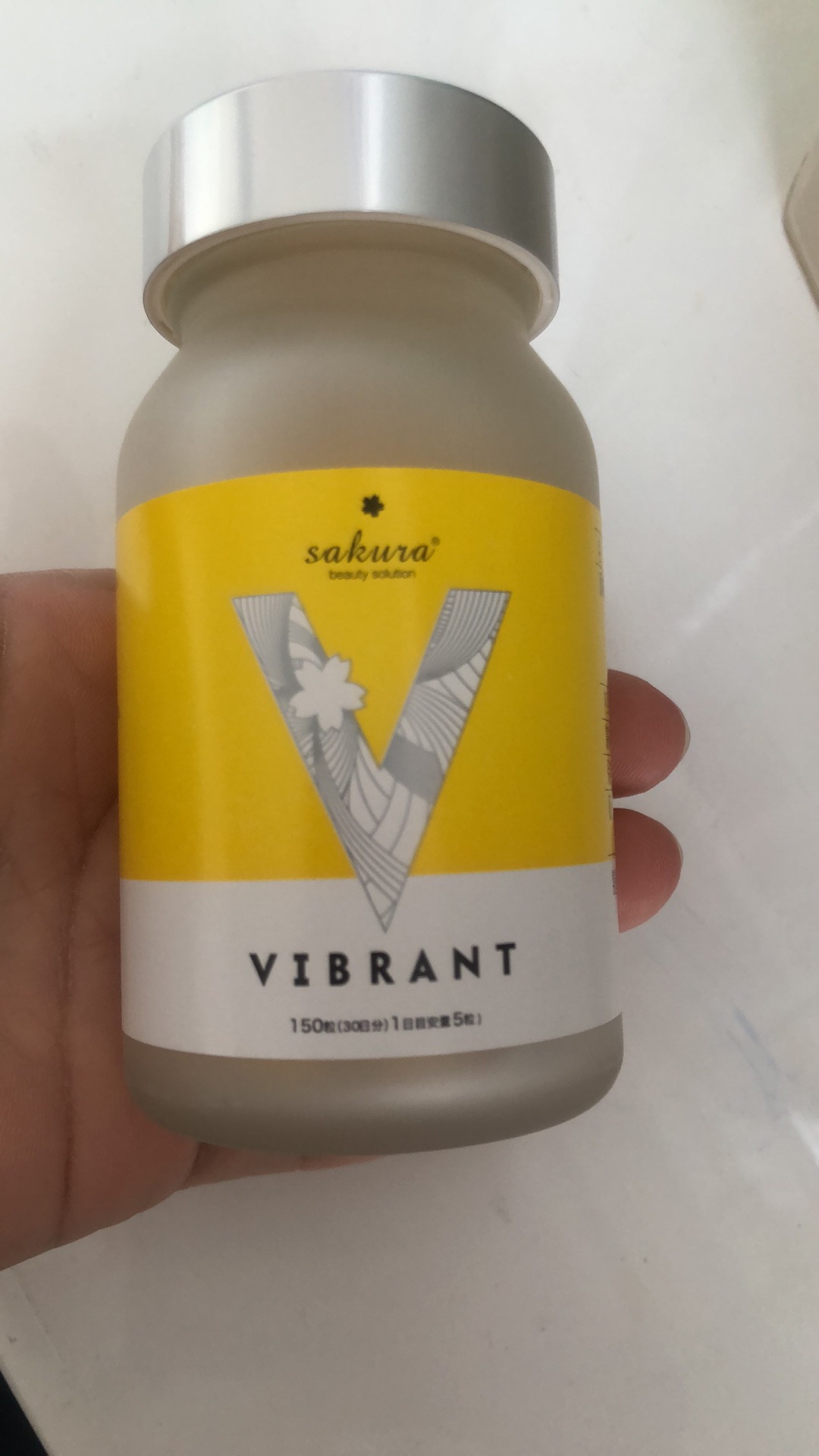 Viên Uống Trắng Da Toàn Thân Sakura Vibrant - Chiết Xuất Yuzu Nhập Khẩu Nhật Bản, Hỗ Trợ Làn Da Sáng Hồng Tự Nhiên 150 Viên