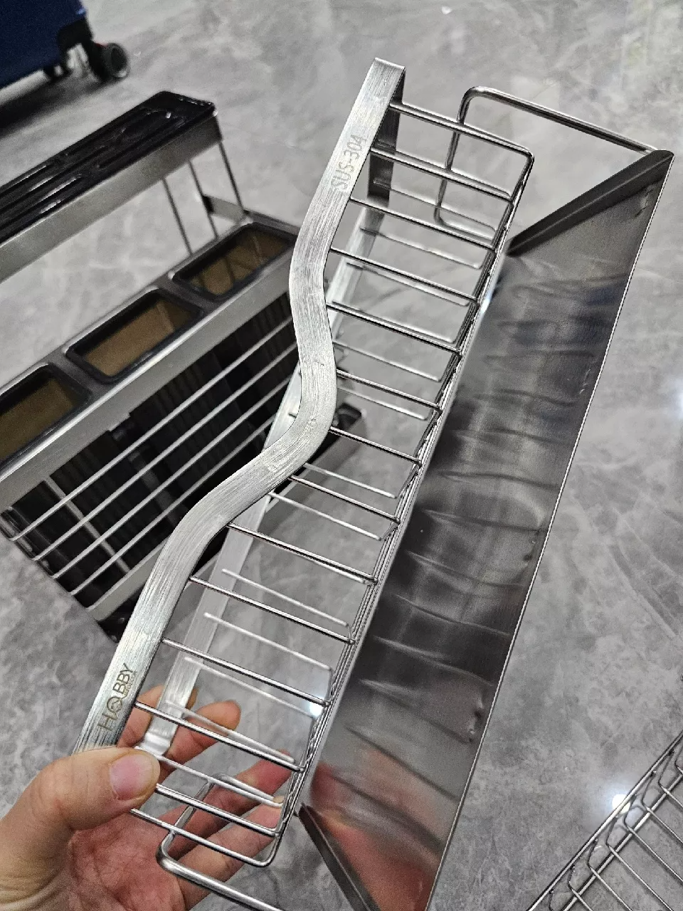 Kệ để đồ rửa chén Hobby Home Decor KRC9 lớn - Kệ inox chống rỉ cho bồn rửa chén, giúp không gian bếp gọn gàng, ngăn nắp.