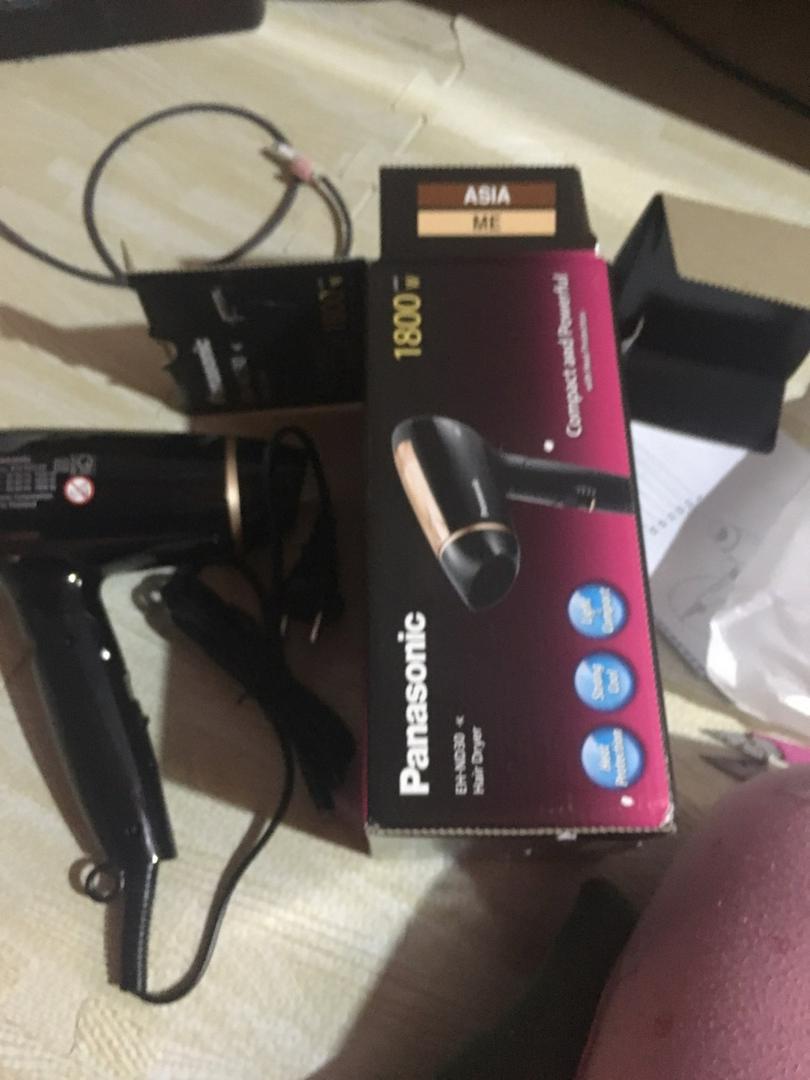 Máy Sấy Tóc Panasonic PAST-EH-ND30-K645 Gấp Gọn 1800W - Tích Hợp 3 Tốc Độ Sấy, Động Cơ Êm Ái, Màu Đen Thanh Lịch, Tiện Dụng Khi Du Lịch