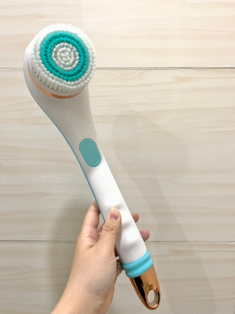 Bàn chải tắm điện tự động Mifan - Thiết bị làm đẹp 4 trong 1, công nghệ massage và làm sạch sâu cho cơ thể với 4 đầu chải, chống nước IPX6.