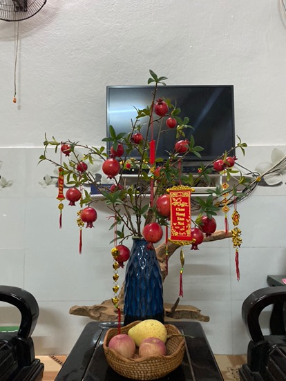 Bình Hoa Xoắn Gốm Sứ Bát Tràng - Trang Trí Không Gian Sang Trọng, Đẹp Mắt, Hiện Đại, 29cm - Quà Tặng Thú Vị cho Nội Thất