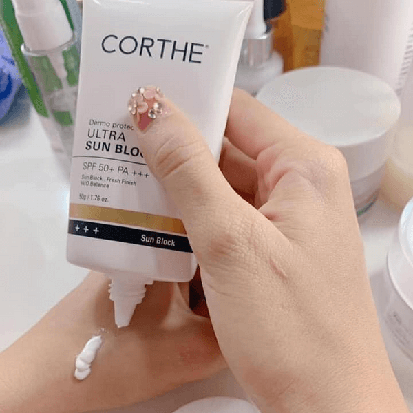 Kem Chống Nắng Corthe ULTra Sun BLock SPF50+ PA+++ - Bảo Vệ Da Tối Ưu, Thấm Nhanh, Không Để Lại Vệt Trắng, Phù Hợp Mọi Loại Da