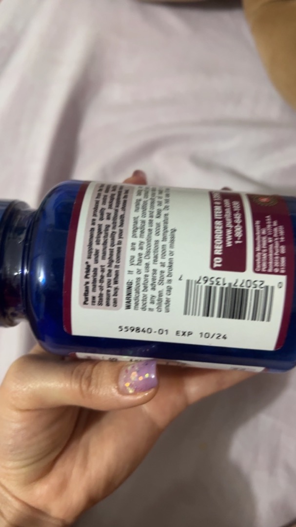 Viên uống tinh chất lựu sáng da Puritan’s Pride Pomegranate Extract 250mg - Hỗ trợ làm trắng da, chống lão hóa, and cải thiện sức khỏe da