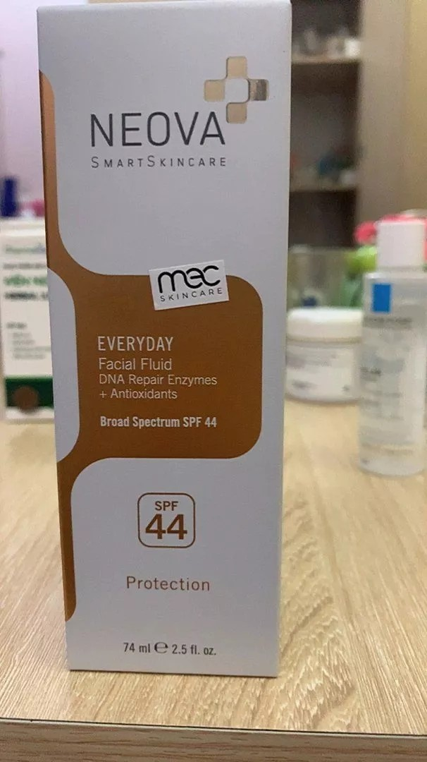 Kem Chống Nắng Neova Everyday SPF44 - Bảo Vệ Da Chống UVA/UVB, Dưỡng Ẩm, Không Màu, Không Dầu, Sản Phẩm Chăm Sóc Da Hàng Ngày