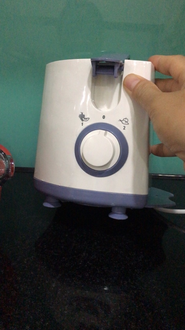 Máy Ép Trái Cây Philips HR1811 Đa Năng - Ép Nhanh Hoa Quả Cứng & Mềm - Thưởng Thức Nước Ép Tươi Ngon Chất Lượng Cao