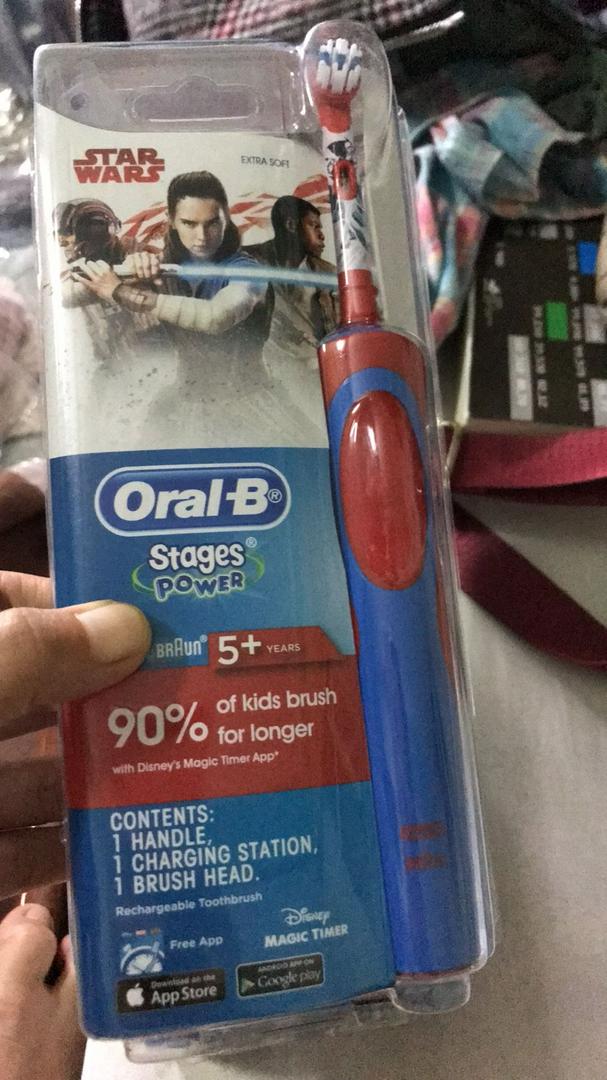 Bàn Chải Điện Oral-B Stages Power Cars Cho Bé Trai - Đánh Răng Hiệu Quả, Tiêu Chuẩn Châu Âu, Dành Cho Trẻ Từ 3 Tuổi