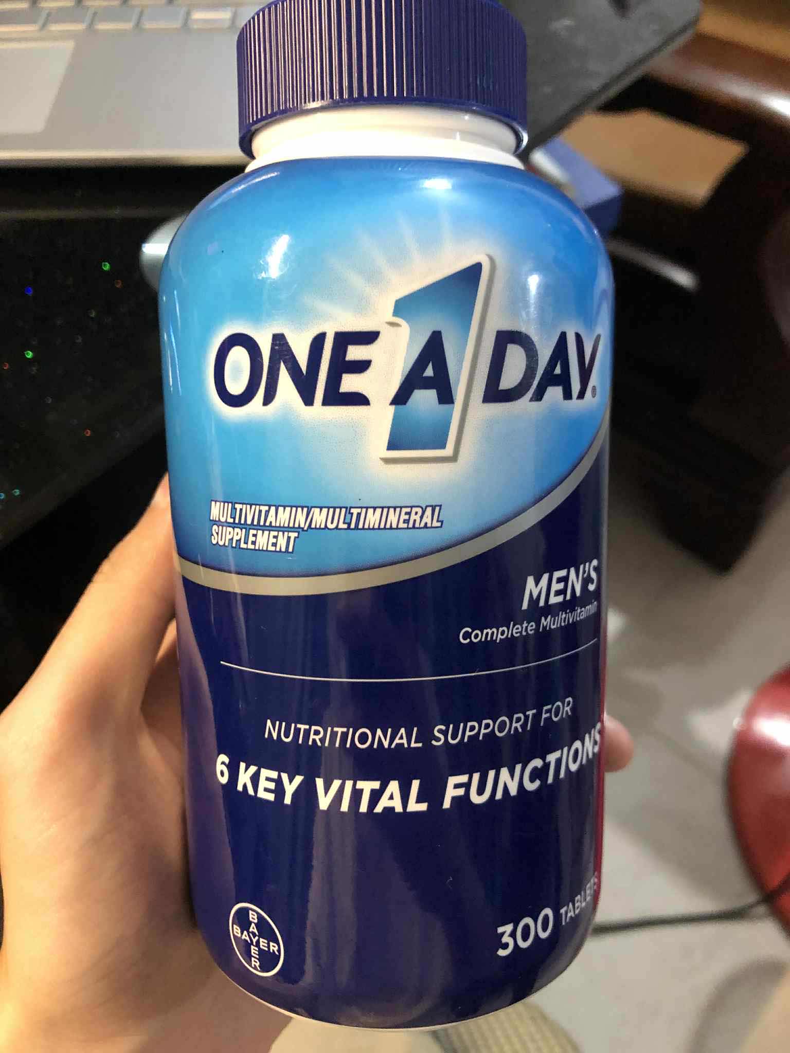 Vitamin tổng hợp và Khoáng chất cho Nam trên 50 tuổi One A Day Men's Multivitamin 300 viên Mẫu mới, chính hãng Mỹ