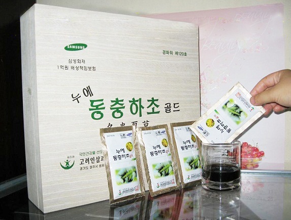 Nước Đông Trùng Hạ Thảo Samsung Cao Cấp - Hộp Gỗ Sang Trọng Giúp Bổ Sung Năng Lượng và Tăng Cường Sức Khỏe