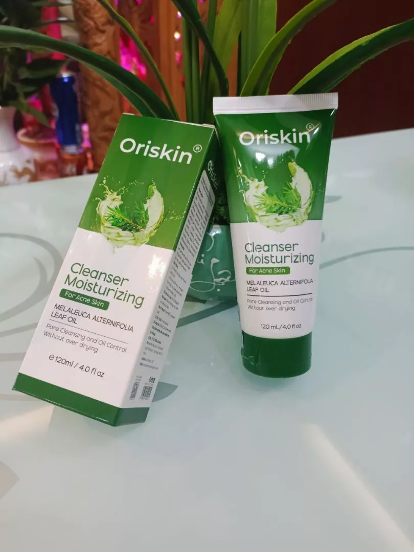 Sữa Rửa Mặt Trắng Da Oriskin Cleanser Moisturizing 60ml