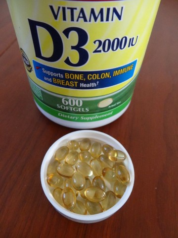 Vitamin D3 2000IU Kirkland - Viên Uống Bổ Sung Vitamin D Chất Lượng Từ Mỹ, Hỗ Trợ Xương Khớp và Hệ Miễn Dịch, Hộp 600 Viên