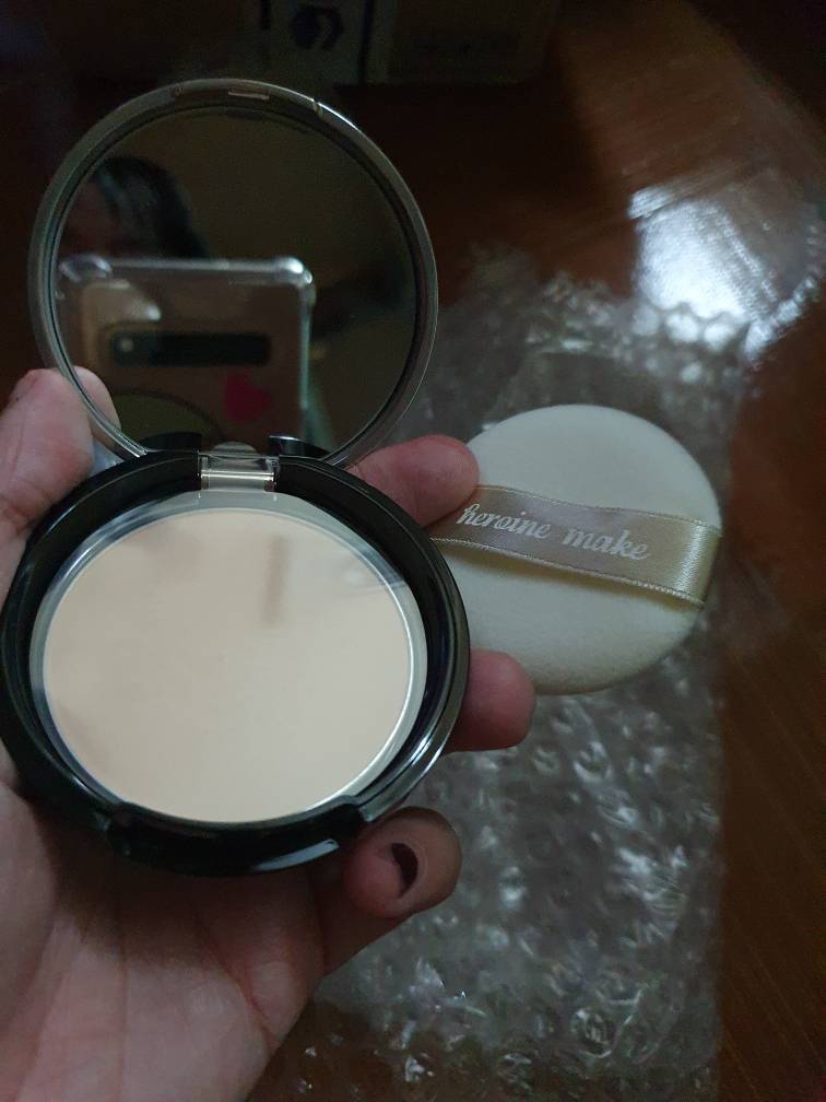 Phấn Phủ Kiềm Dầu Dạng Nén Kissme Heroine Make Long Stay Powder - Chống Nắng SPF 22, Kiểm Soát Nhờn Tốt, Làn Da Mịn Màng