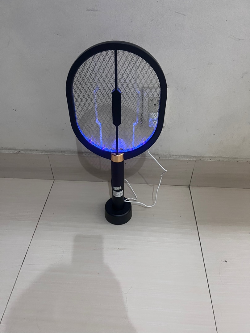 Vợt Bắt Muỗi MiKaKo V36D 3 In 1 - Thiết Bị Diệt Muỗi Thông Minh, Pin Sạc 1200mAh, Chống Giật, Đèn Bẫy Muỗi Tự Động