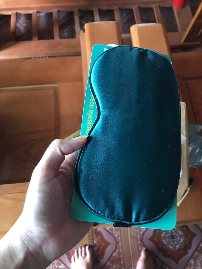 Túi chườm mắt ngải cứu điện - Hỗ trợ thư giãn, giảm mỏi và thâm quầng mắt, 5 mức nhiệt, điều khiển từ xa, chất liệu vải nhung mát dịu