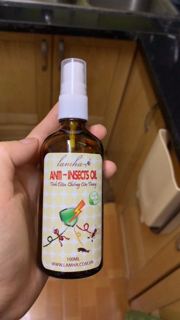 Tinh Dầu Đuổi Muỗi 100ml Lâm Hà - Chiết Xuất Thiên Nhiên Chống Côn Trùng An Toàn Cho Trẻ Em và Phụ Nữ Mang Thai