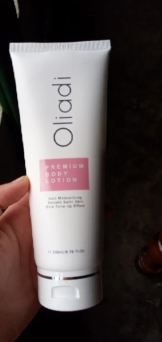 Kem Dưỡng Trắng Da Toàn Thân Oliadi 200ml - Công Nghệ Hạt Nano, Cấp Ẩm, Ngăn Ngừa Nám, Làm Trắng Sáng Da