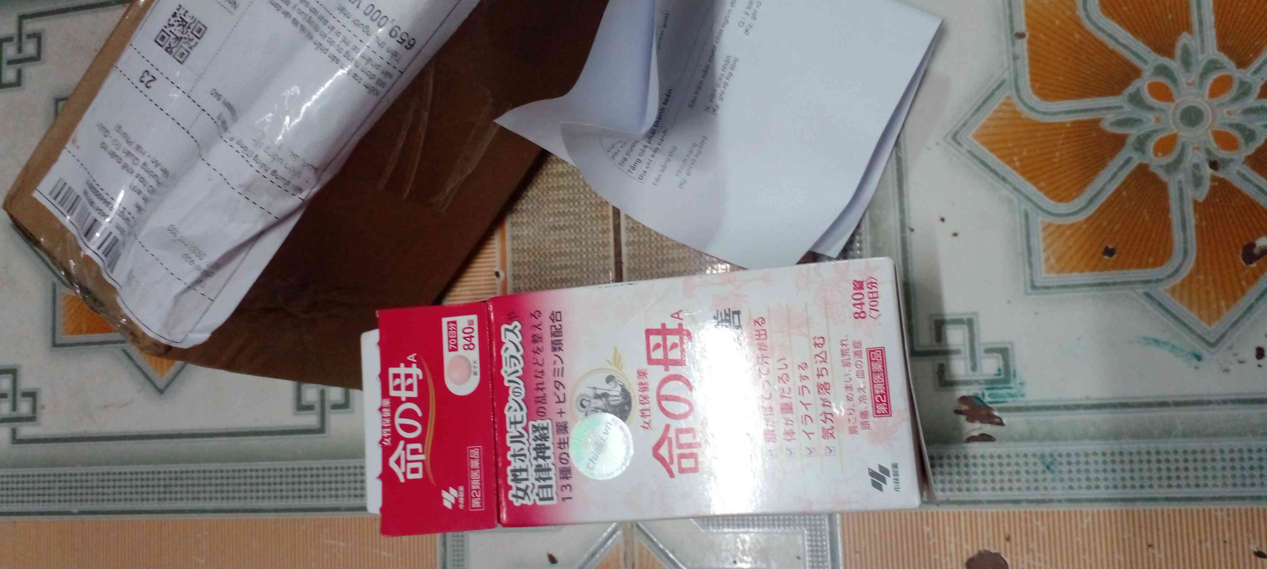 Viên uống Kobayashi Nhật Bản cho phụ nữ tiền mãn kinh - Hỗ trợ cân bằng nội tiết, cải thiện sức khỏe và làm đẹp da, 420 viên