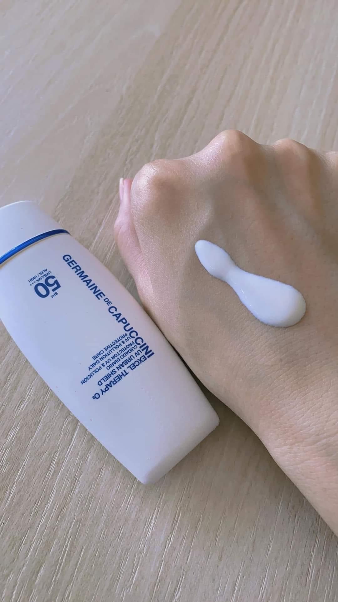Kem Chống Nắng Excel Therapy O2 UV Urban Shield SPF50 - Bảo Vệ Da Hoàn Hảo, Chống Tia UV, Phục Hồi Da, Dành Cho Da Nhạy Cảm 30ml