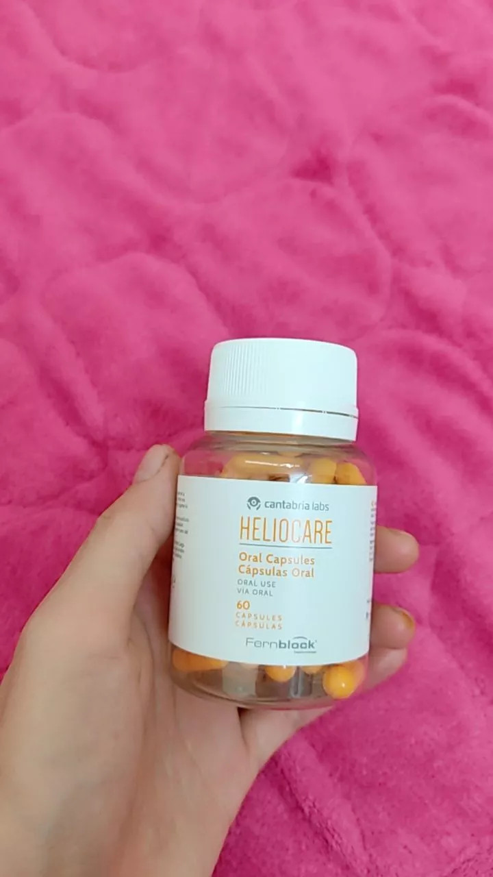 Viên uống Heliocare Oral Chống Nắng Bảo Vệ Da - Công Nghệ Dương Xỉ, 60 Viên, Giúp Ngăn Ngừa Tia UV và Lão Hóa Da