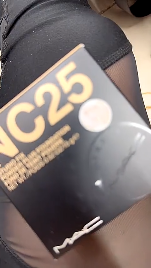 Phấn Phủ MAC Studio Fix Powder Plus Foundation - NC25
