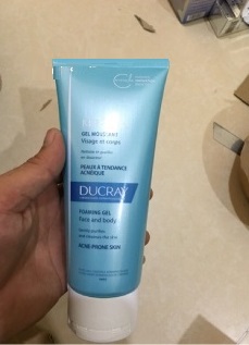 Sữa Rửa Mặt Dạng Gel Ducray Keracnyl Cho Da Nhờn Mụn - Làm Sạch Dịu Nhẹ, Kiểm Soát Dầu, Chống Mụn 200ml