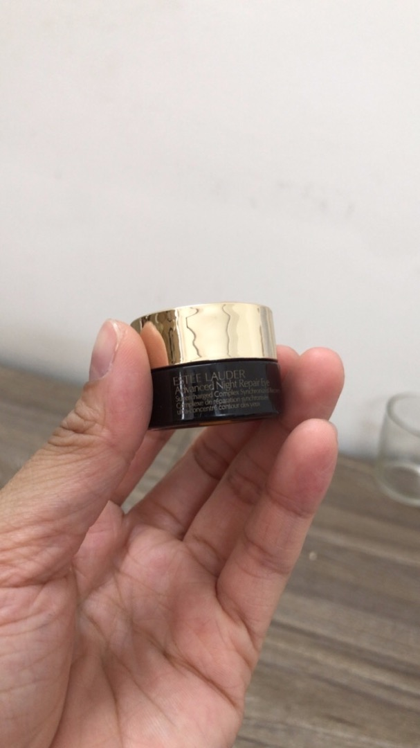 Kem Dưỡng Mắt Estee Lauder Advanced Night Repair Eye - Giúp Giảm Quầng Thâm, Nếp Nhăn Cho Da Vùng Mắt Sáng Mịn 15ml