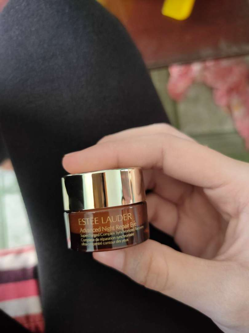 Kem Dưỡng Mắt Estee Lauder Advanced Night Repair Eye - Giúp Giảm Quầng Thâm, Nếp Nhăn Cho Da Vùng Mắt Sáng Mịn 15ml