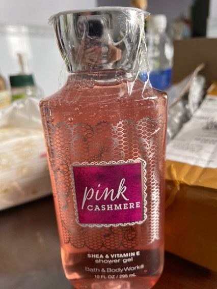 Sữa Tắm Bath and Body Works Mỹ - Hương Hoa Anh Đào Cherry Blossom Ngọt Ngào, Dưỡng Ẩm và Thư Giãn 295ml