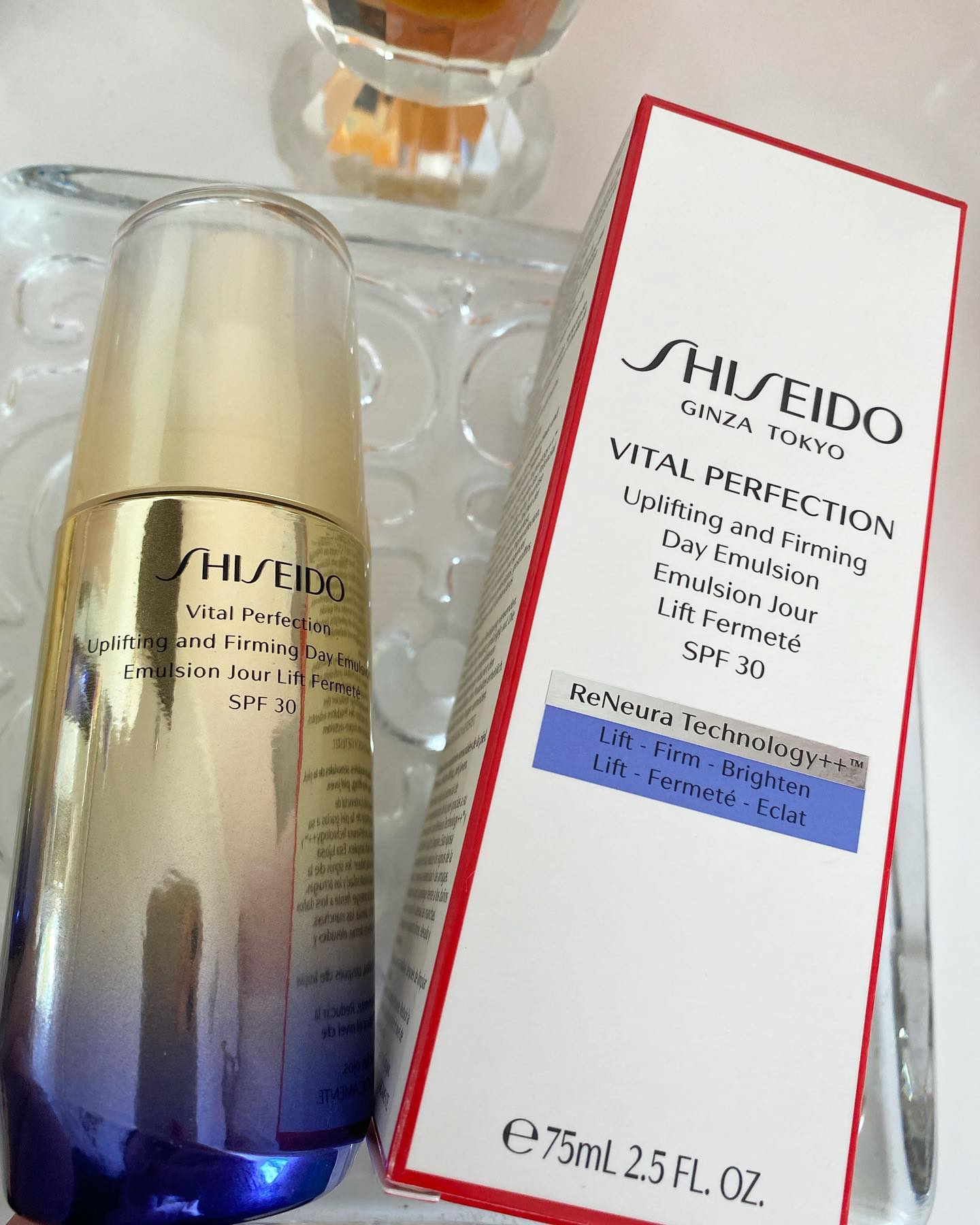 Sữa Dưỡng Da Shiseido Vital-Perfection Uplifting & Firming Emulsion 75ml - Chống Lão Hóa, Tăng Cường Độ Săn Chắc Cho Da