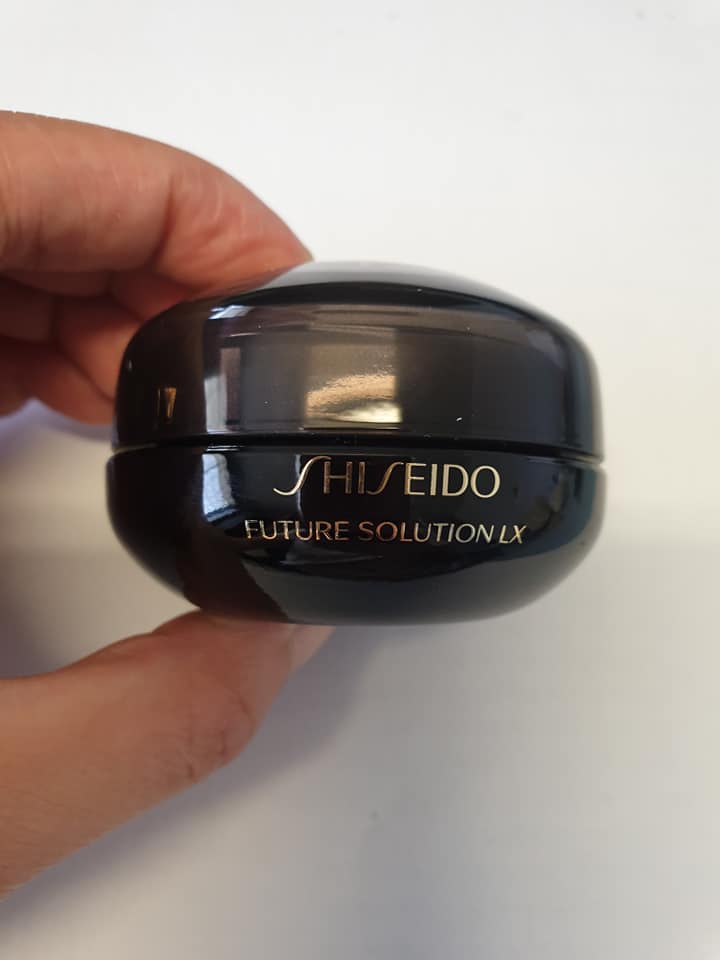 Kem Dưỡng Mắt và Môi Shiseido Future Solution LX Eye And Lip Contour - Chống Lão Hóa, Dưỡng Ẩm, Tăng Độ Đàn Hồi, 17ml