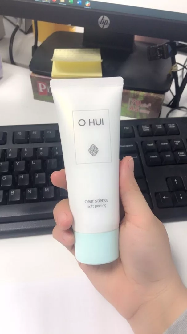 Gel Tẩy Tế Bào Chết Ohui Clear Science Soft Peeling - Tẩy Da Chết Dưỡng Ẩm, Chiết Xuất Rong Biển, Phù Hợp Mọi Loại Da