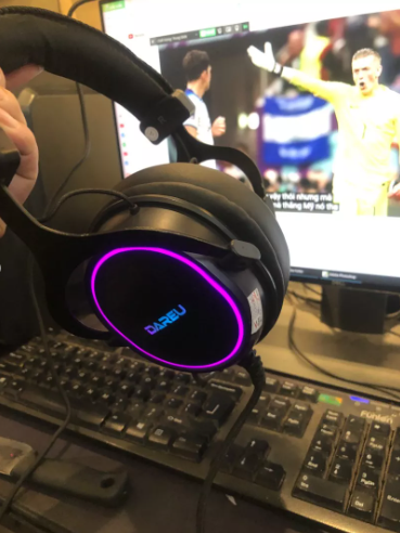 Tai Nghe Gaming Dareu EH925 Black Red RGB - Mic Liền, Âm Thanh 7.1, LED 16.8 Triệu Màu, Chất Lượng Cao Cho Game Thủ