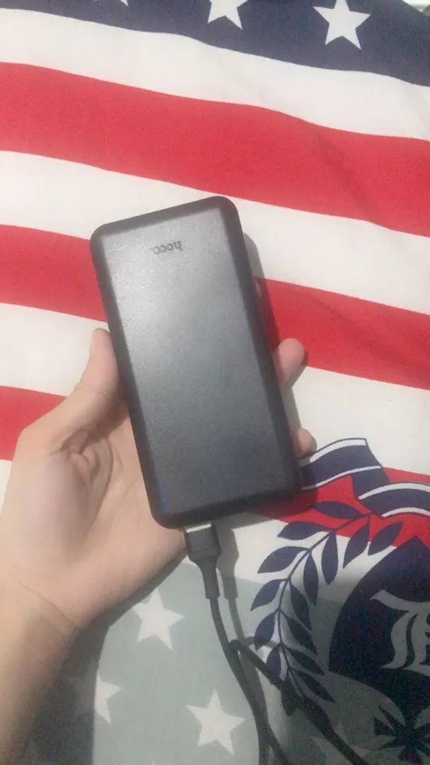 Pin Sạc Dự Phòng Hoco J100 10000mAh Sạc Nhanh 2.0 - Thiết Kế Nhỏ Gọn, Tích Hợp 2 Cổng USB, An Toàn Chống Cháy Nổ