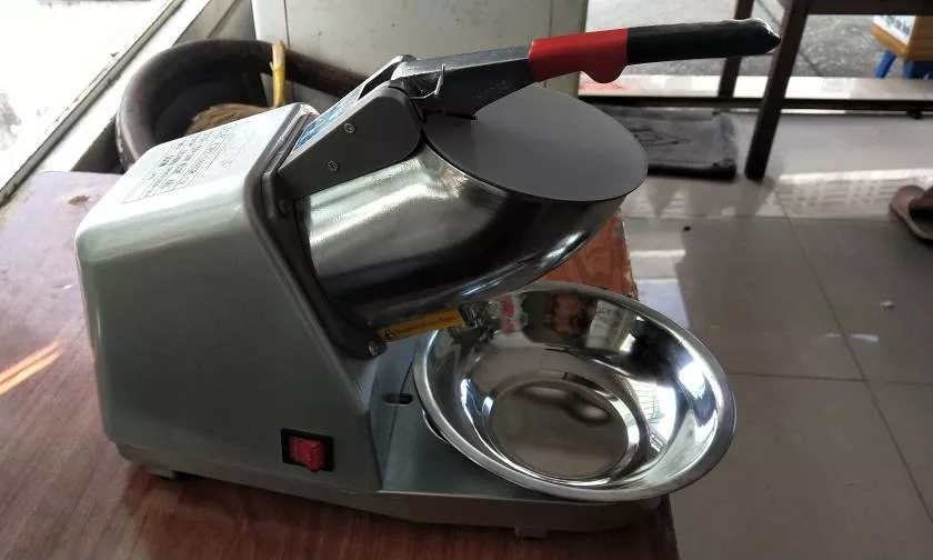 Máy Bào Đá Tuyết 2 Lưỡi Dao Thế Hệ Mới - Thiết Kế Nhỏ Gọn, Tiết Kiệm Điện 380W, Vận Hành Êm Ái, Phù Hợp Quán Cafe & Nhà Hàng