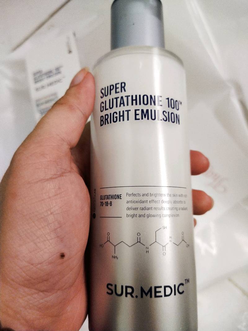 Sữa Dưỡng Trắng Da Sur.Medic Super Glutathione 100 Bright Emulsion 120ml - Giàu Glutathione, Niacinamide, Vitamin C, Dưỡng Ẩm, Sáng Mịn Da