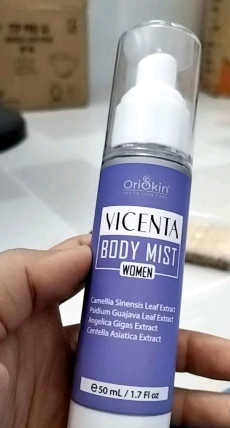 Xịt Hỗ Trợ Giảm Mụn Lưng Oriskin Vicenta Body Mist cho nữ