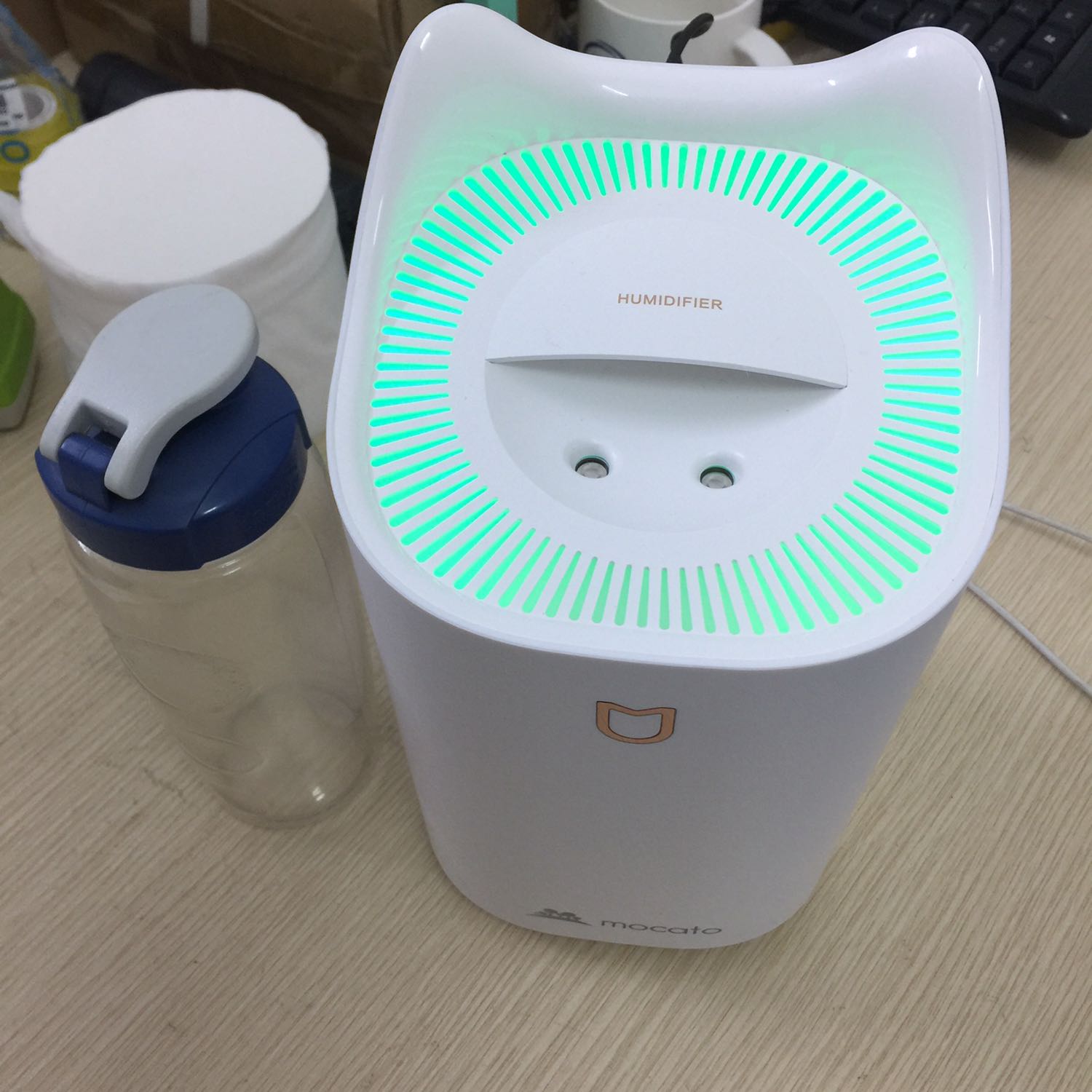 Máy Tạo Ẩm Phun Sương Mocato Air M501 - Máy Tạo Ẩm Cao Cấp Có Đèn LED Nhiều Màu, Thiết Kế Hiện Đại, Sử Dụng Liên Tục 24 Giờ