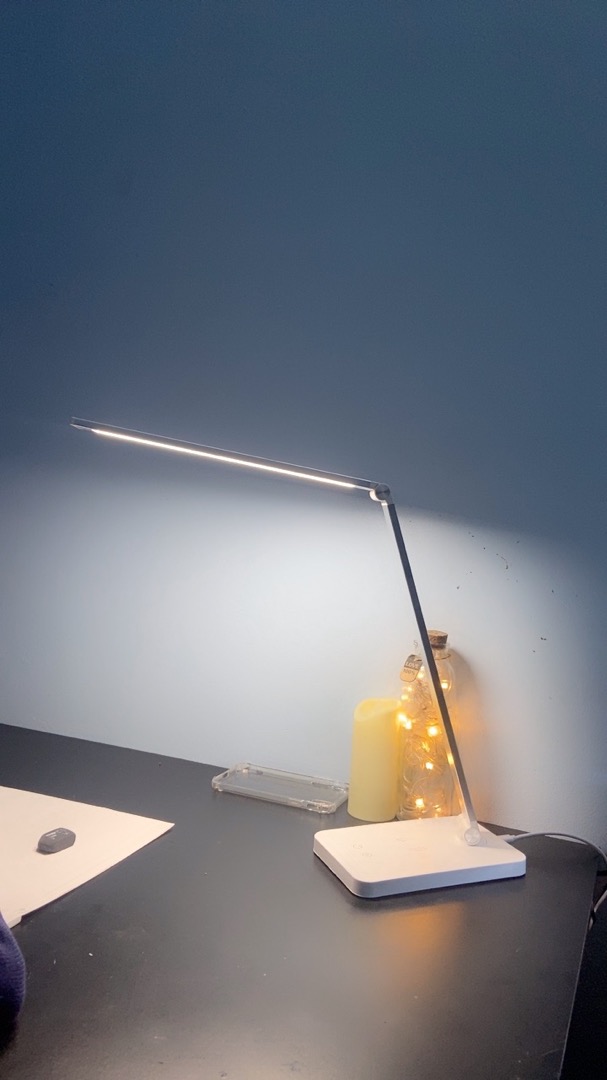 Đèn Bàn Học Led Chống Cận MT-856 - Cảm Ứng 5 Chế Độ Ánh Sáng, Sạc Điện Thoại Không Dây, Thiết Kế Hiện Đại, Bảo Vệ Mắt Tối Ưu
